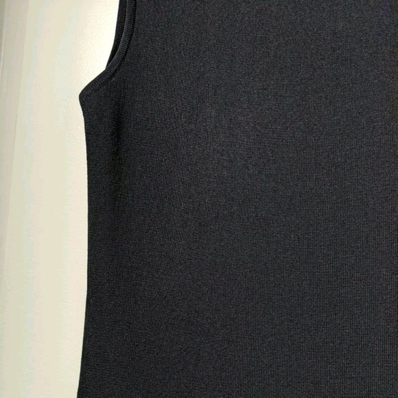 Minimalistic Black Sleeveless Long Midi Dress - Picture 2 of 7